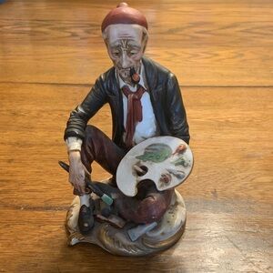 Vintage Capodimonte Artisan Painter Porcelain Sculpture 7” High